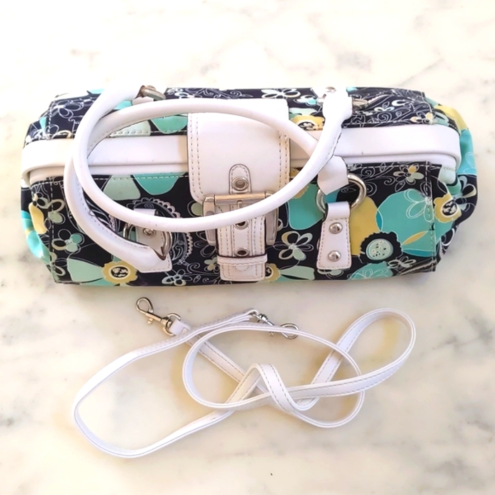 NWOT. Nine West Shoulder bag turquoise green tropical flowers with buckle.